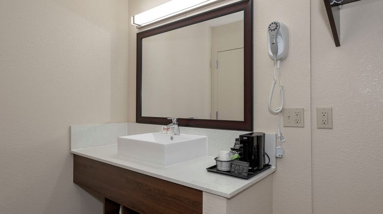 <b>Red Roof Inn Freehold Room</b>. Images powered by <a href="https://www.leonardoworldwide.com/" title="Leonardo Worldwide" target="_blank">Leonardo</a>.