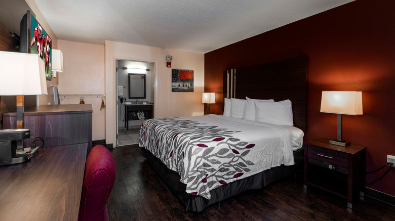<b>Red Roof Inn Valdosta - University Room</b>. Images powered by <a href="https://www.leonardoworldwide.com/" title="Leonardo Worldwide" target="_blank">Leonardo</a>.