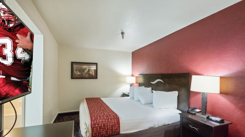 <b>Red Roof Inn Oklahoma Airport – I-40 Room</b>. Images powered by <a href="https://www.leonardoworldwide.com/" title="Leonardo Worldwide" target="_blank">Leonardo</a>.