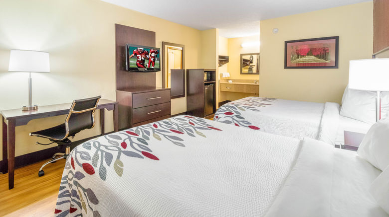 <b>Red Roof Inn Clarksville Room</b>. Images powered by <a href="https://www.leonardoworldwide.com/" title="Leonardo Worldwide" target="_blank">Leonardo</a>.
