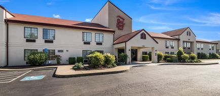Red Roof Inn Murfreesboro Exterior