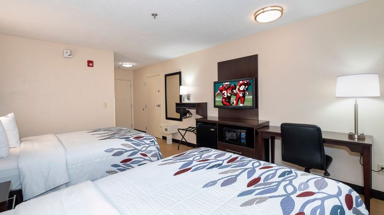 <b>Red Roof Inn Gaffney Room</b>. Images powered by <a href="https://www.leonardoworldwide.com/" title="Leonardo Worldwide" target="_blank">Leonardo</a>.