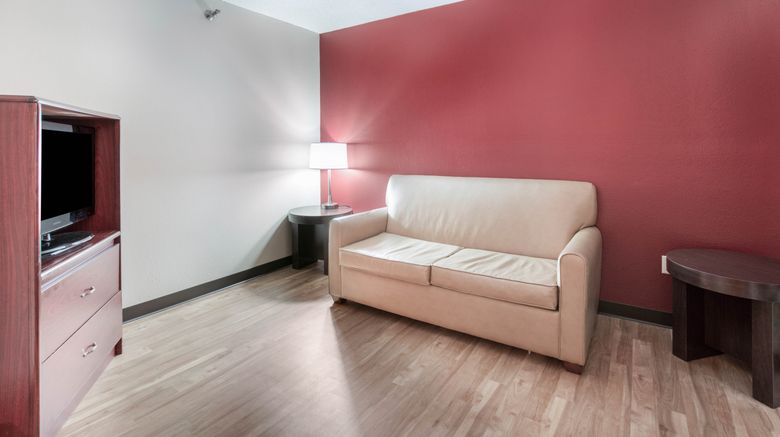 <b>Red Roof Inn Richmond, KY Suite</b>. Images powered by <a href="https://www.leonardoworldwide.com/" title="Leonardo Worldwide" target="_blank">Leonardo</a>.