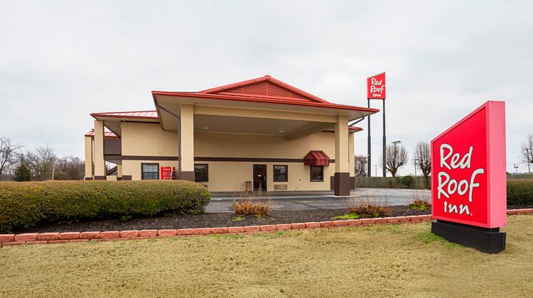 Red Roof Inn West Memphis, AR Exterior
