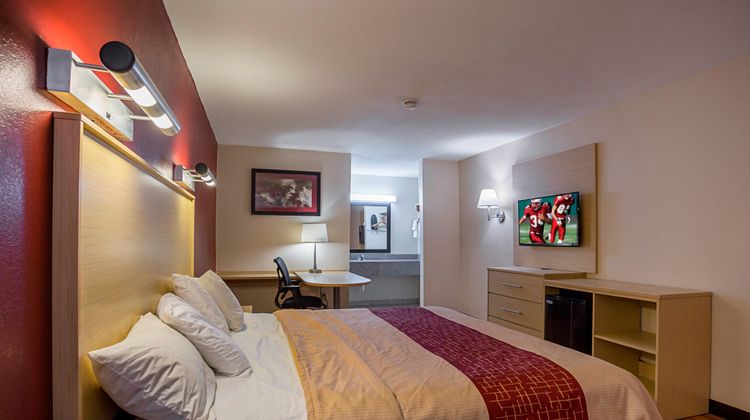 Red Roof Inn West Memphis, AR Room