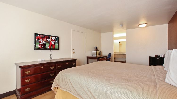 Red Roof Inn Lompoc Room