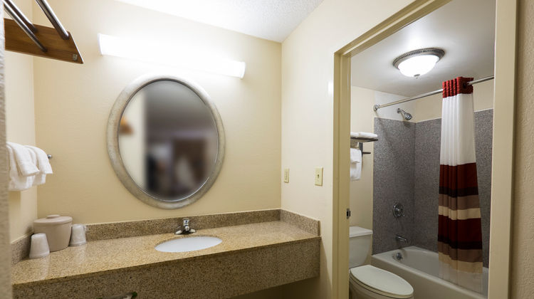 Red Roof Inn Virginia Beach - Norfolk Room