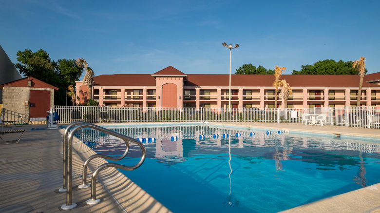 <b>Red Roof Inn Virginia Beach - Norfolk Pool</b>. Images powered by <a href="https://www.leonardoworldwide.com/" title="Leonardo Worldwide" target="_blank">Leonardo</a>.