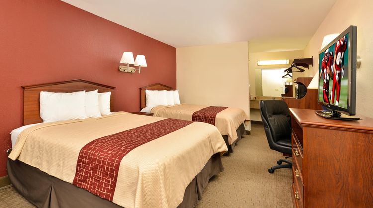 Red Roof Inn Dalton Room