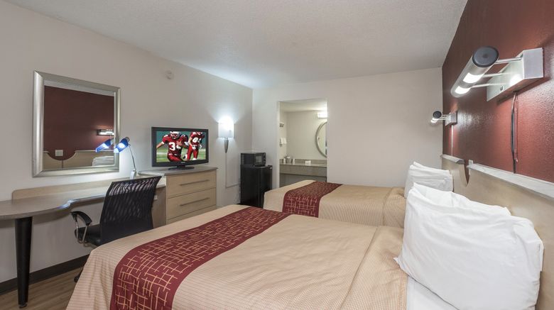 <b>Red Roof Inn Hagerstown - Williamsport Room</b>. Images powered by <a href="https://www.leonardoworldwide.com/" title="Leonardo Worldwide" target="_blank">Leonardo</a>.