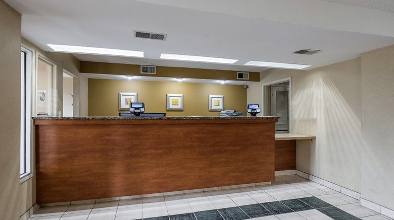 <b>Red Roof Inn Hagerstown - Williamsport Lobby</b>. Images powered by <a href="https://www.leonardoworldwide.com/" title="Leonardo Worldwide" target="_blank">Leonardo</a>.