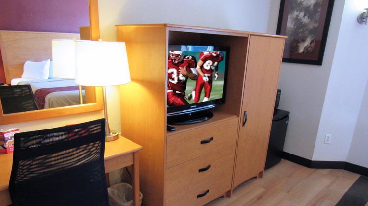 Red Roof Inn Fargo – 1-94/Medical Center Room