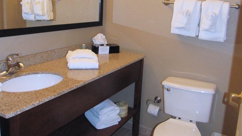 <b>Red Roof Inn Fargo – 1-94/Medical Center Room</b>. Images powered by <a href="https://www.leonardoworldwide.com/" title="Leonardo Worldwide" target="_blank">Leonardo</a>.