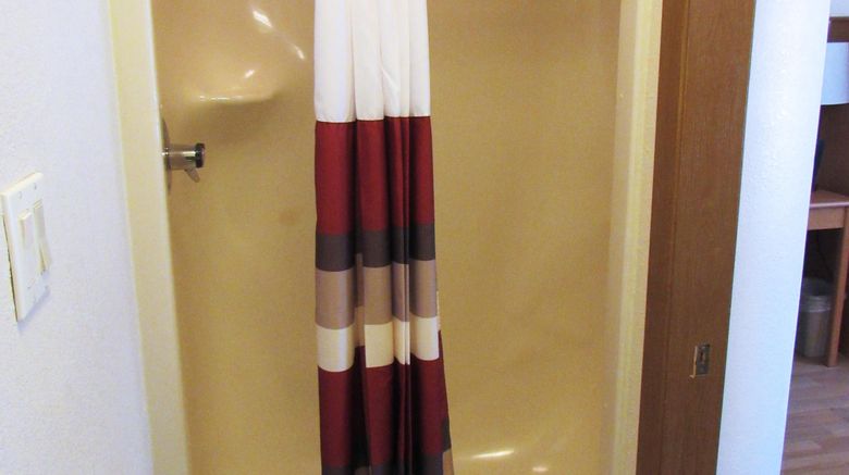 <b>Red Roof Inn Fargo – 1-94/Medical Center Room</b>. Images powered by <a href="https://www.leonardoworldwide.com/" title="Leonardo Worldwide" target="_blank">Leonardo</a>.