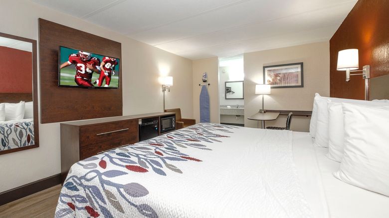 <b>Red Roof Inn Fredericksburg North Room</b>. Images powered by <a href="https://www.leonardoworldwide.com/" title="Leonardo Worldwide" target="_blank">Leonardo</a>.