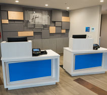 Holiday Inn Express & Sts North-Vandalia Lobby