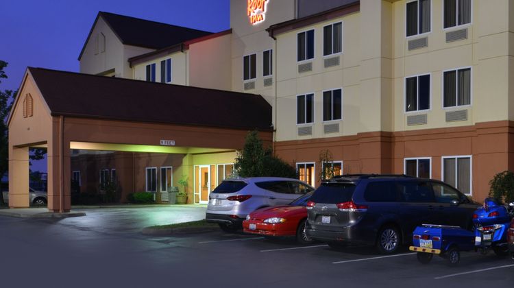 Red Roof Inn Clyde Exterior