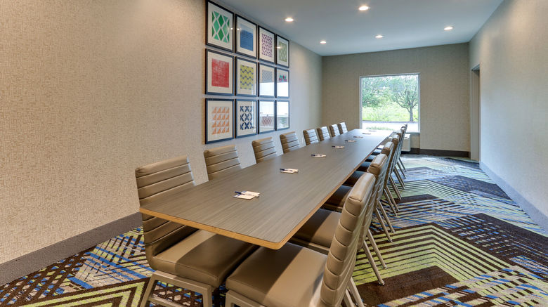 <b>Holiday Inn Express & Suites Meeting</b>. Images powered by <a href="https://www.leonardoworldwide.com/" title="Leonardo Worldwide" target="_blank">Leonardo</a>.