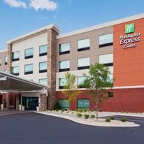 Holiday Inn Express & Stes Fayetteville