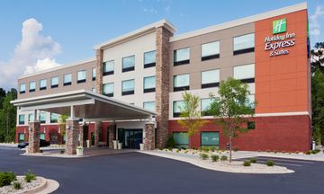 Holiday Inn Express & Stes Fayetteville