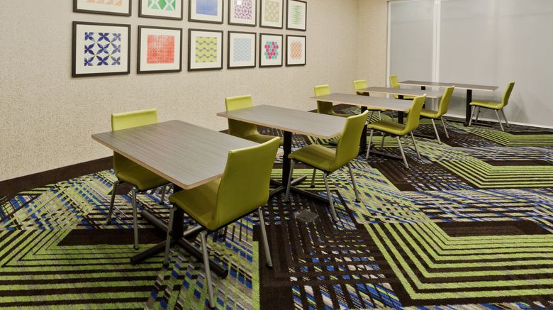<b>Holiday Inn Express & Stes Fayetteville Meeting</b>. Images powered by <a href="https://www.leonardoworldwide.com/" title="Leonardo Worldwide" target="_blank">Leonardo</a>.