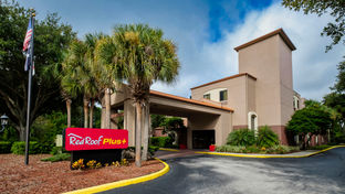 Red Roof PLUS+ Palm Coast