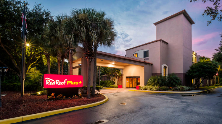 Red Roof PLUS+ Palm Coast Exterior