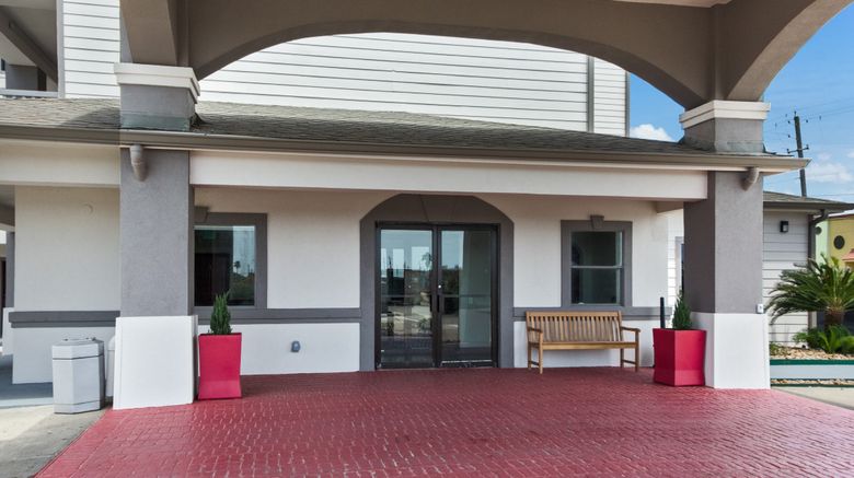 <b>Red Roof PLUS+ Galveston - Beachfront Exterior</b>. Images powered by <a href="https://www.leonardoworldwide.com/" title="Leonardo Worldwide" target="_blank">Leonardo</a>.