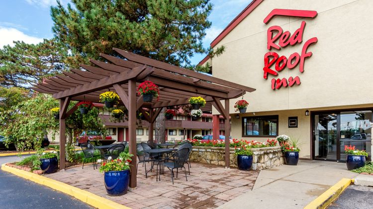 Red Roof Inn Grand Rapids Airport Exterior