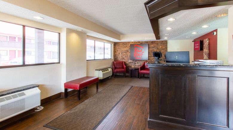 <b>Red Roof Inn Grand Rapids Airport Lobby</b>. Images powered by <a href="https://www.leonardoworldwide.com/" title="Leonardo Worldwide" target="_blank">Leonardo</a>.