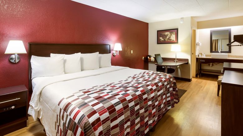 <b>Red Roof Inn Grand Rapids Airport Room</b>. Images powered by <a href="https://www.leonardoworldwide.com/" title="Leonardo Worldwide" target="_blank">Leonardo</a>.