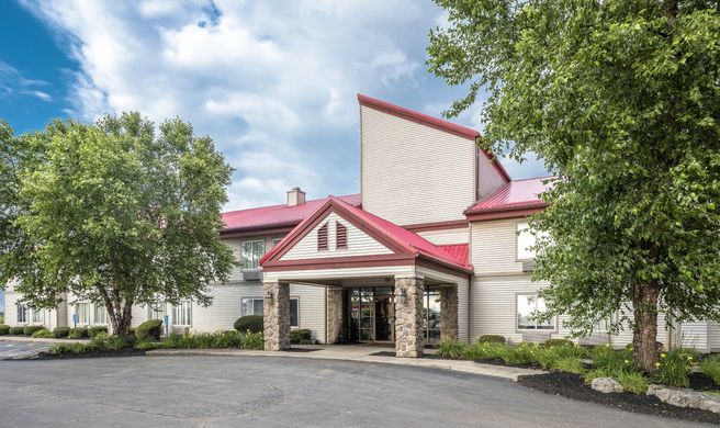 Red Roof Inn Columbus Hebron Exterior