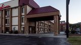 <b>Red Roof Inn & Suites Pigeon Forge Pkwy Exterior</b>. Images powered by <a href="https://www.leonardoworldwide.com/" title="Leonardo Worldwide" target="_blank">Leonardo</a>.
