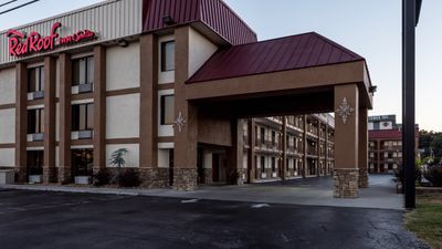 Red Roof Inn & Suites Pigeon Forge Pkwy