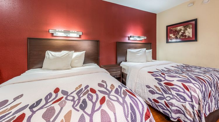 Red Roof Inn Merrillville Room