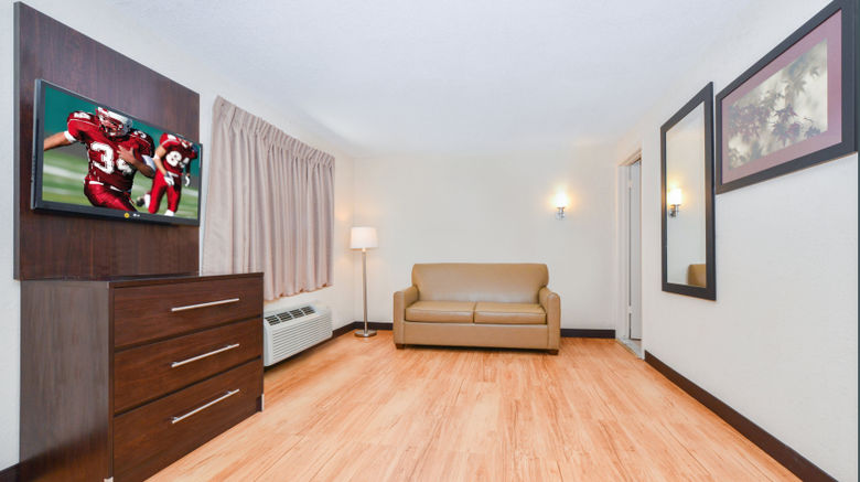 <b>Red Roof PLUS+ & Suites Guilford Suite</b>. Images powered by <a href="https://www.leonardoworldwide.com/" title="Leonardo Worldwide" target="_blank">Leonardo</a>.