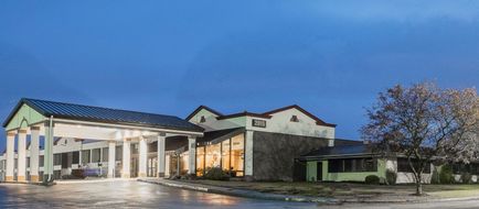 Red Roof Inn & Suites Mt Holly - McGuire Exterior