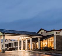 Red Roof Inn & Suites Mt Holly - McGuire Exterior