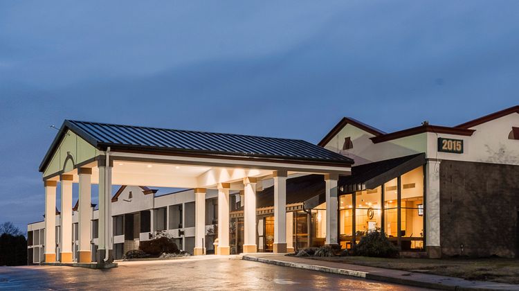 Red Roof Inn & Suites Mt Holly - McGuire Exterior