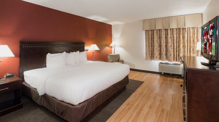Red Roof Inn & Suites Mt Holly - McGuire Room