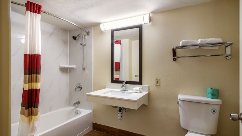 <b>Red Roof Inn Houston East - I-10 Room</b>. Images powered by <a href="https://www.leonardoworldwide.com/" title="Leonardo Worldwide" target="_blank">Leonardo</a>.