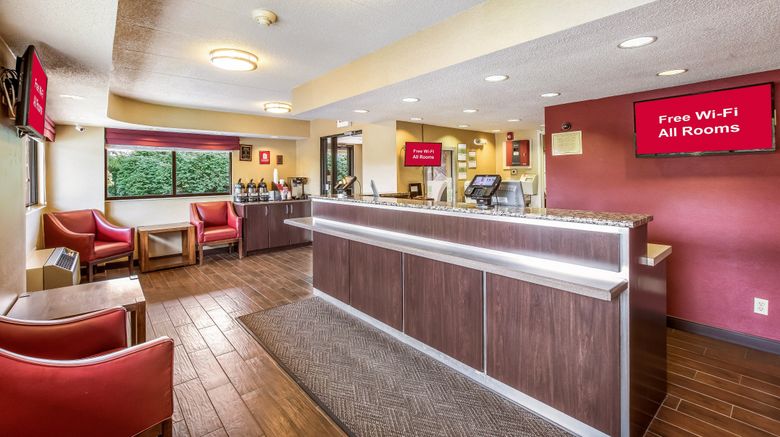 <b>Red Roof Inn Detroit - Plymouth/Canton Lobby</b>. Images powered by <a href="https://www.leonardoworldwide.com/" title="Leonardo Worldwide" target="_blank">Leonardo</a>.