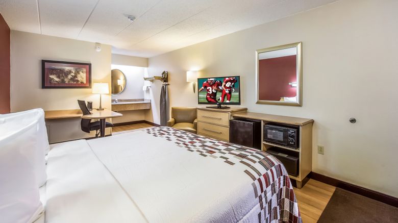 <b>Red Roof Inn Detroit - Plymouth/Canton Room</b>. Images powered by <a href="https://www.leonardoworldwide.com/" title="Leonardo Worldwide" target="_blank">Leonardo</a>.