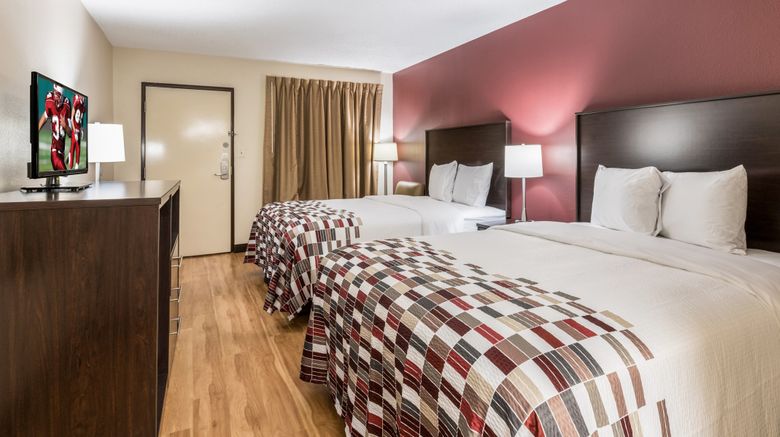 <b>Red Roof Inn Indianapolis – Castleton Room</b>. Images powered by <a href="https://leonardo.com/" title="Leonardo Worldwide" target="_blank">Leonardo</a>.