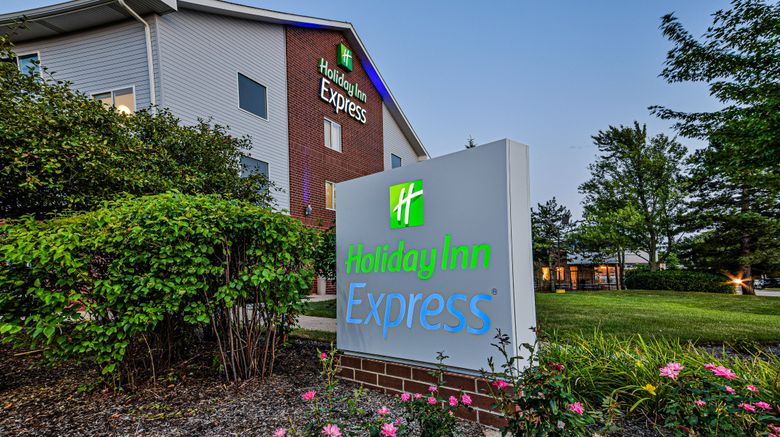 Holiday Inn Express Exterior. Images powered by <a href="https://www.leonardoworldwide.com" target="_blank" rel="noopener">Leonardo</a>.