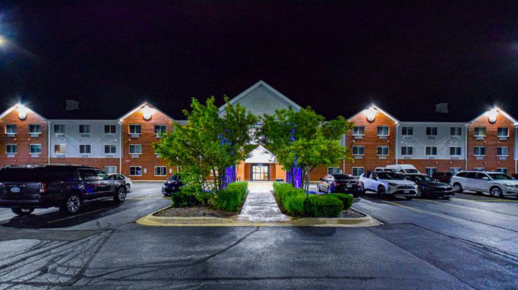 Holiday Inn Express Exterior