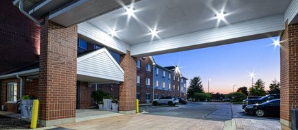 Holiday Inn Express Exterior