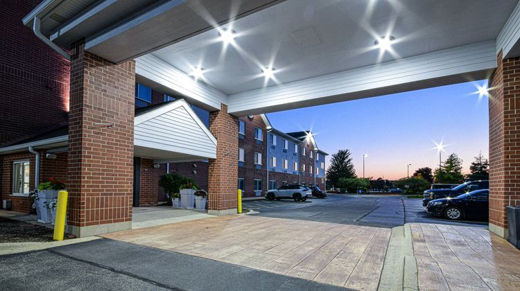 Holiday Inn Express Exterior
