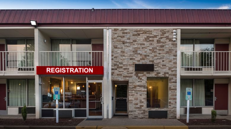 <b>Red Roof Inn Dumfries - Quantico Exterior</b>. Images powered by <a href="https://www.leonardoworldwide.com/" title="Leonardo Worldwide" target="_blank">Leonardo</a>.
