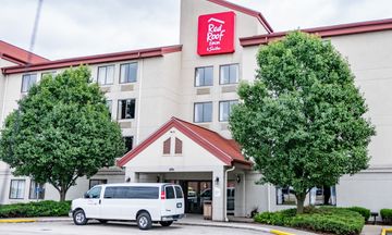 Red Roof Inn & Suites Indianapolis Arprt